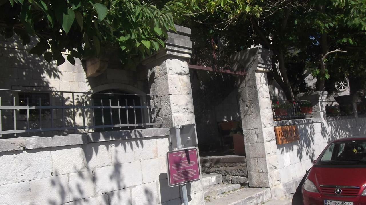 Villa Dolenec Podstrana Eksteriør billede